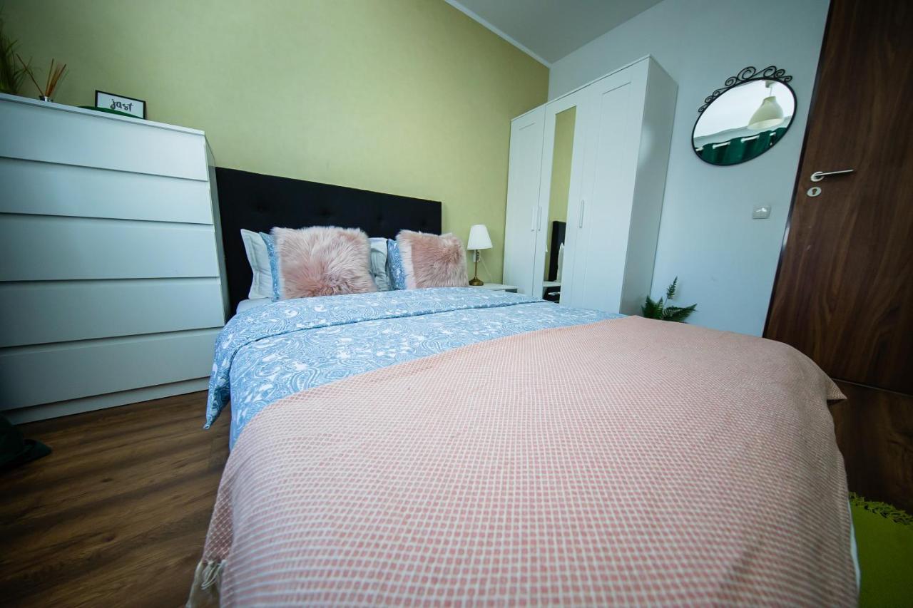 Smart Palas Apartament Яссы Экстерьер фото